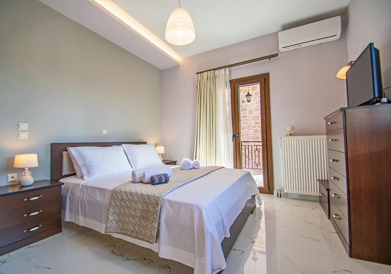 Zissis Villa & Pool 5Min Drive To Beach Kato Yerakarion Exterior photo